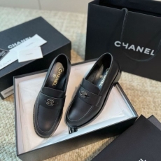 Chanel Low Shoes